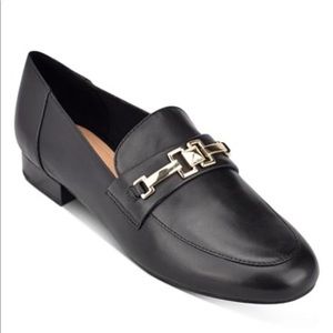 Marc Fisher Women’s Black Ebera Tailored Loafers